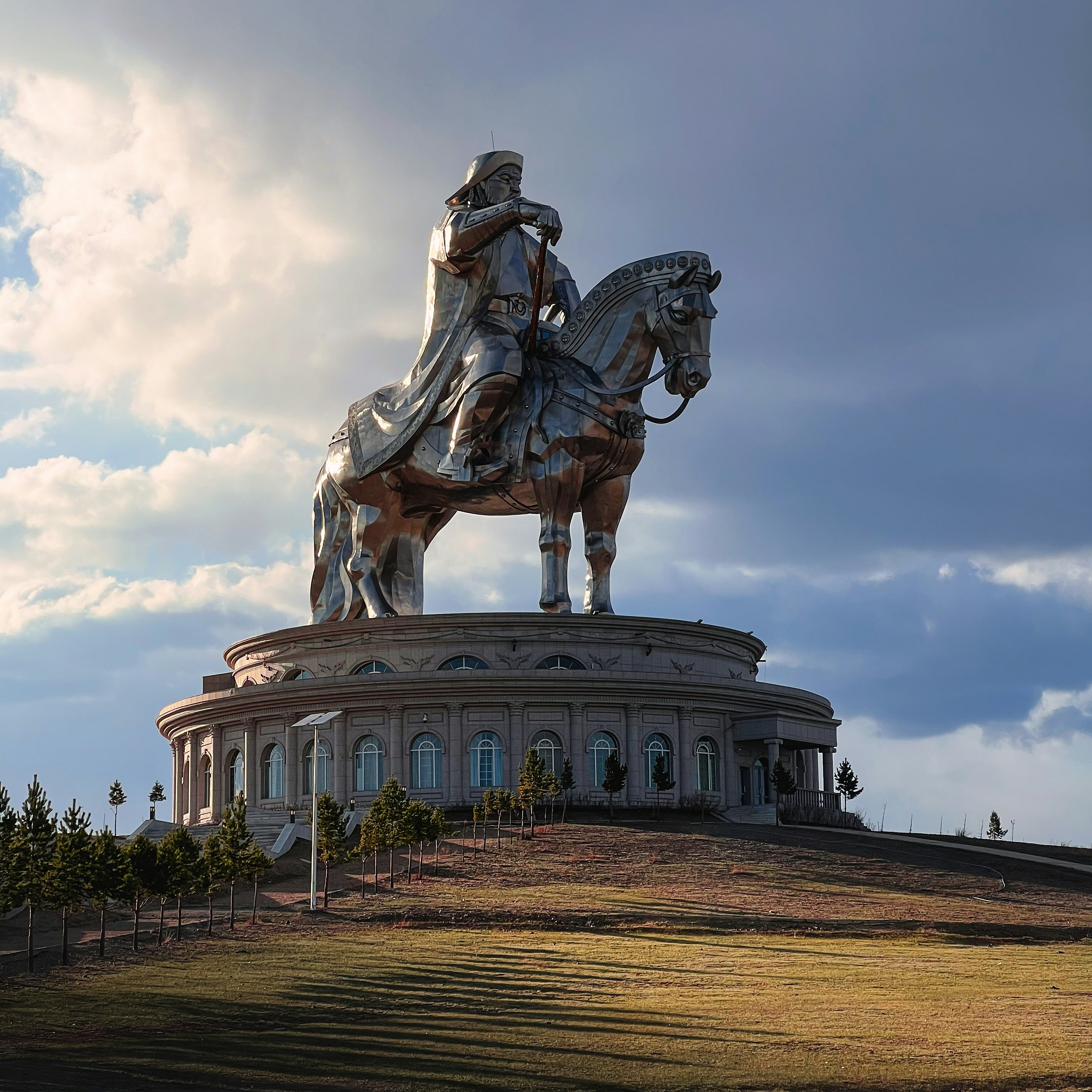 Tượng Chinggis Khan Mông Cổ